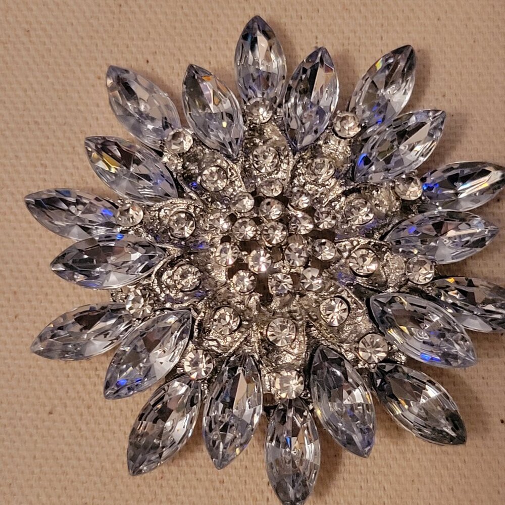Large Vintage Rhinestone Crystal Flower Brooch